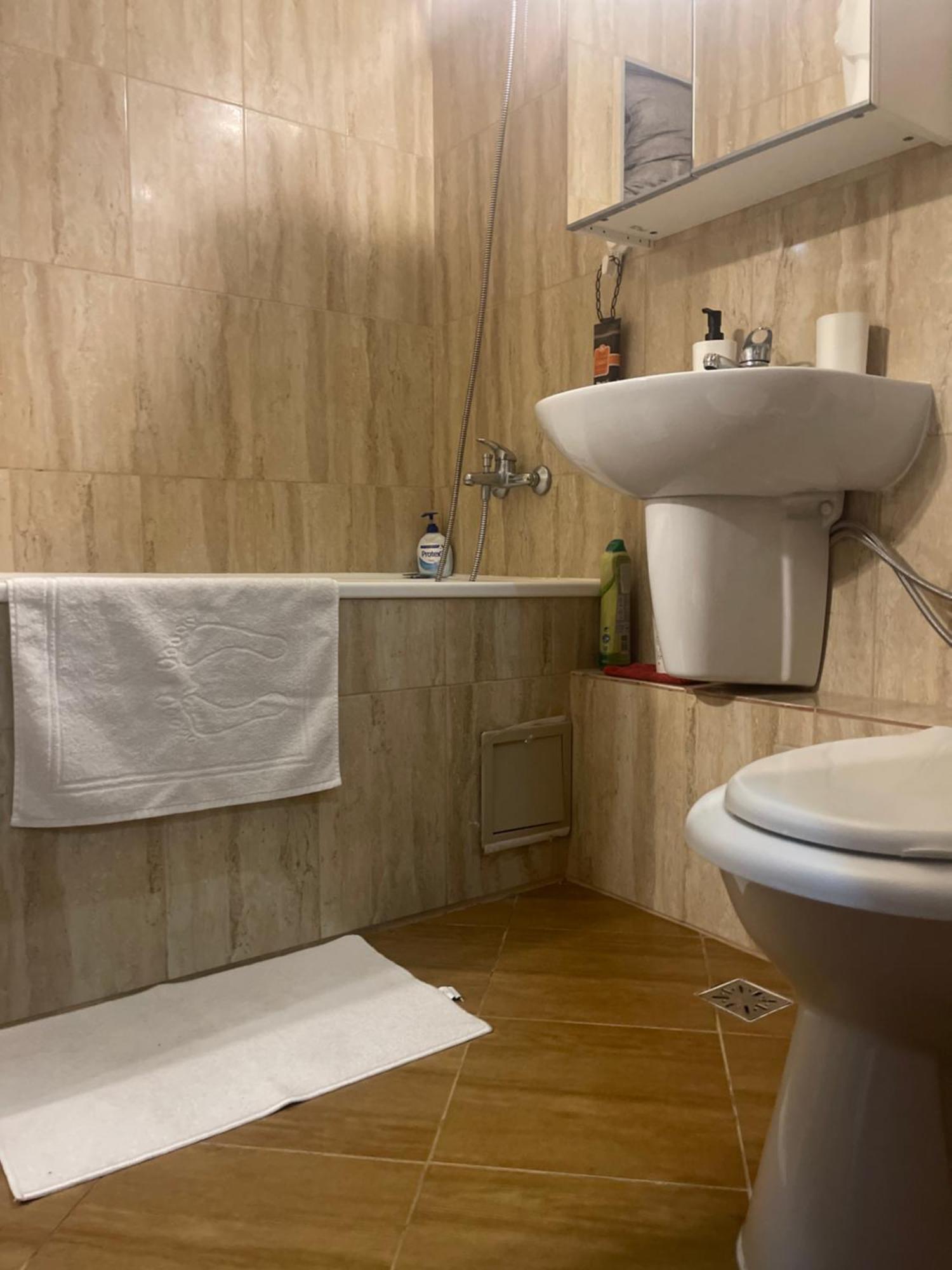 Garsoniera Relax Drumul Taberei Bucureşti Exterior foto