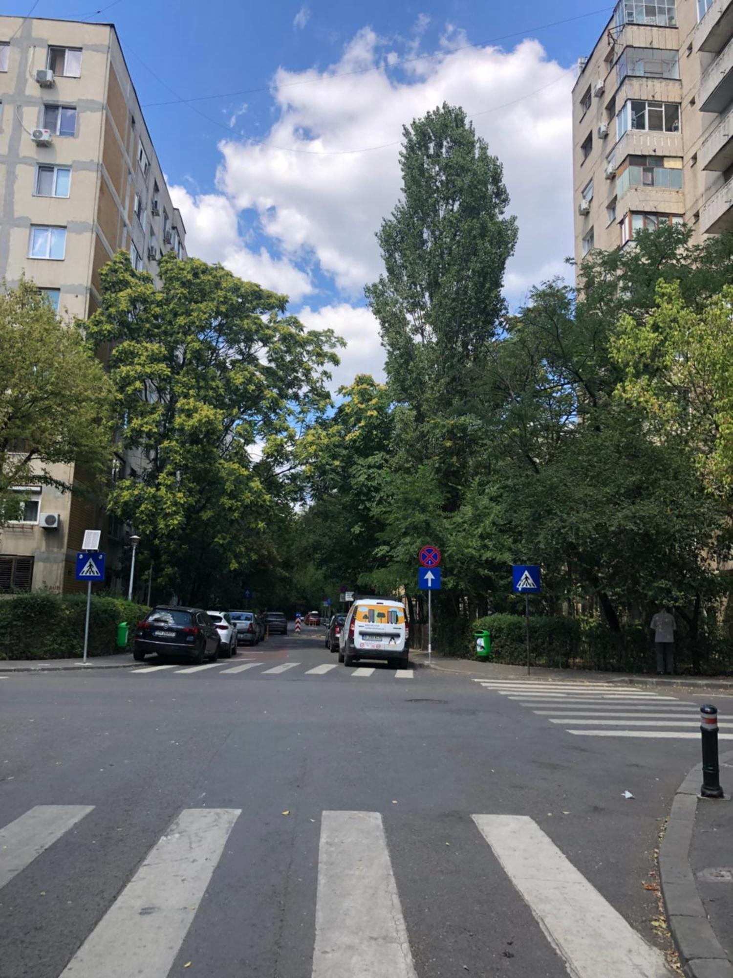 Garsoniera Relax Drumul Taberei Bucureşti Exterior foto